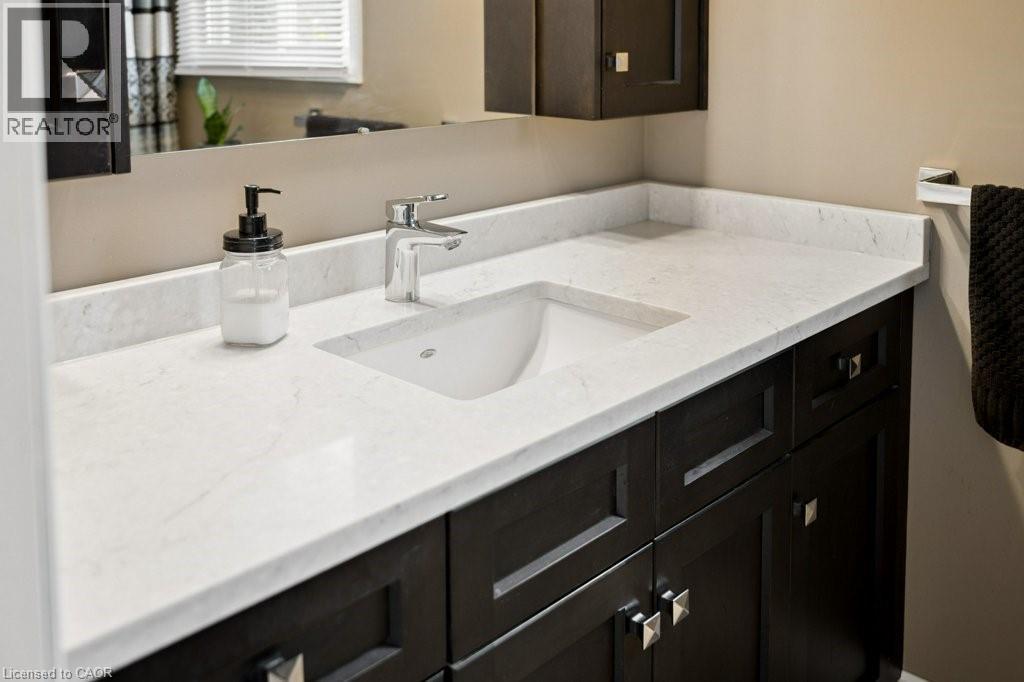 517 Westfield Drive, Waterloo, Ontario  N2T 2C7 - Photo 32 - 40824018