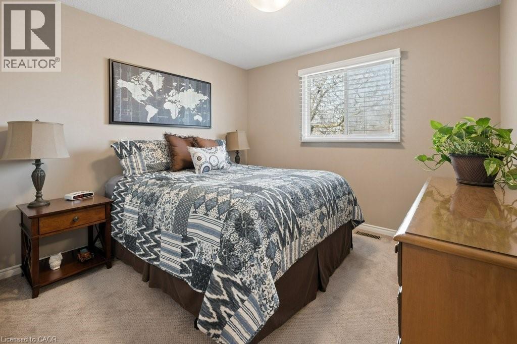 517 Westfield Drive, Waterloo, Ontario  N2T 2C7 - Photo 37 - 40824018