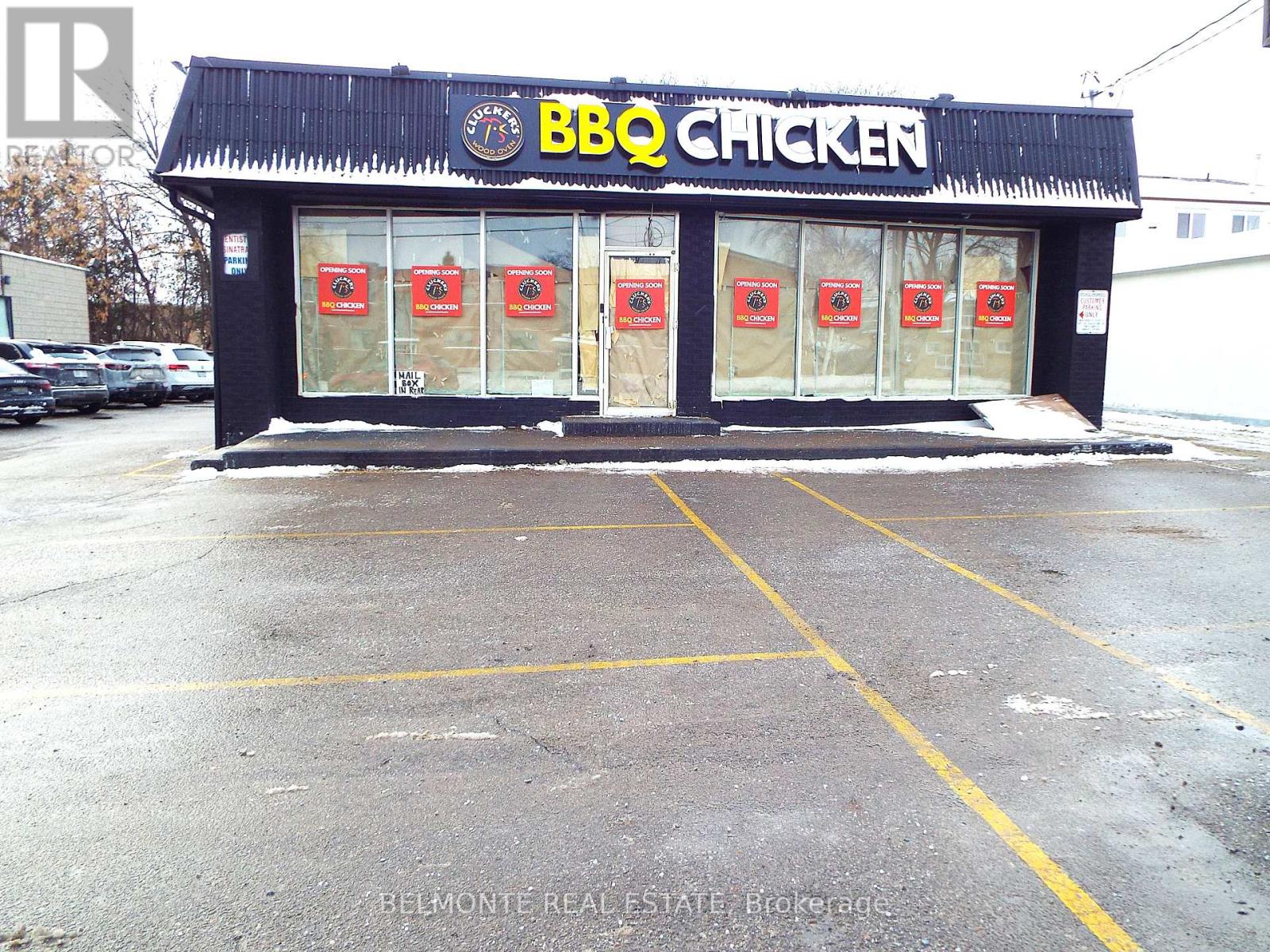 944 SIMCOE STREET N, Oshawa, Ontario