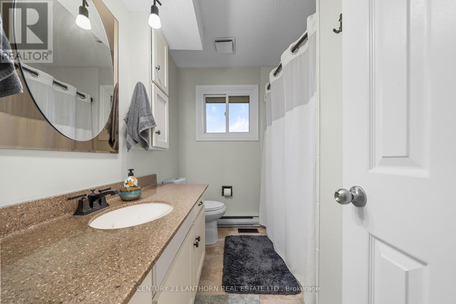 212 Main Street, Deseronto, Ontario  K0K 1X0 - Photo 13 - X13042662