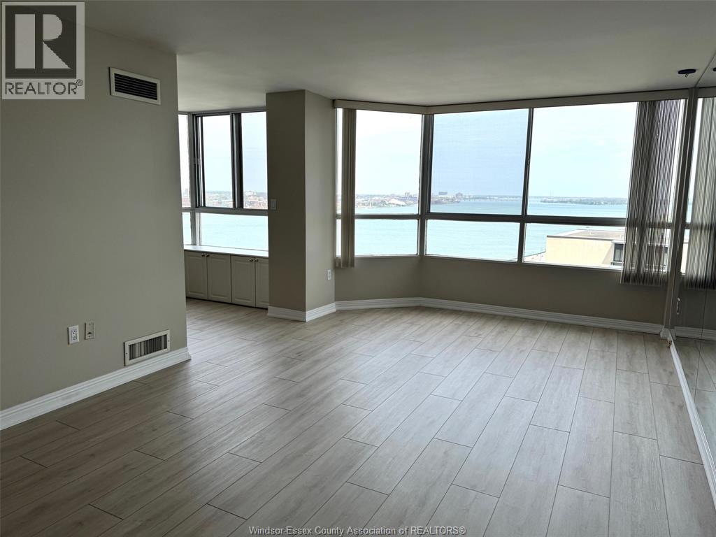 75 Riverside Drive East Unit# 1905, Windsor, Ontario  N9A 7C4 - Photo 3 - 26008942