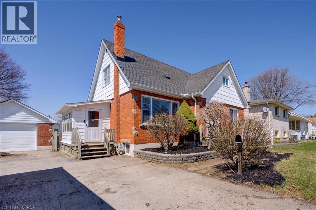 214 Grand Street, Brantford, Ontario  N3R 4C3 - Photo 2 - 40806418