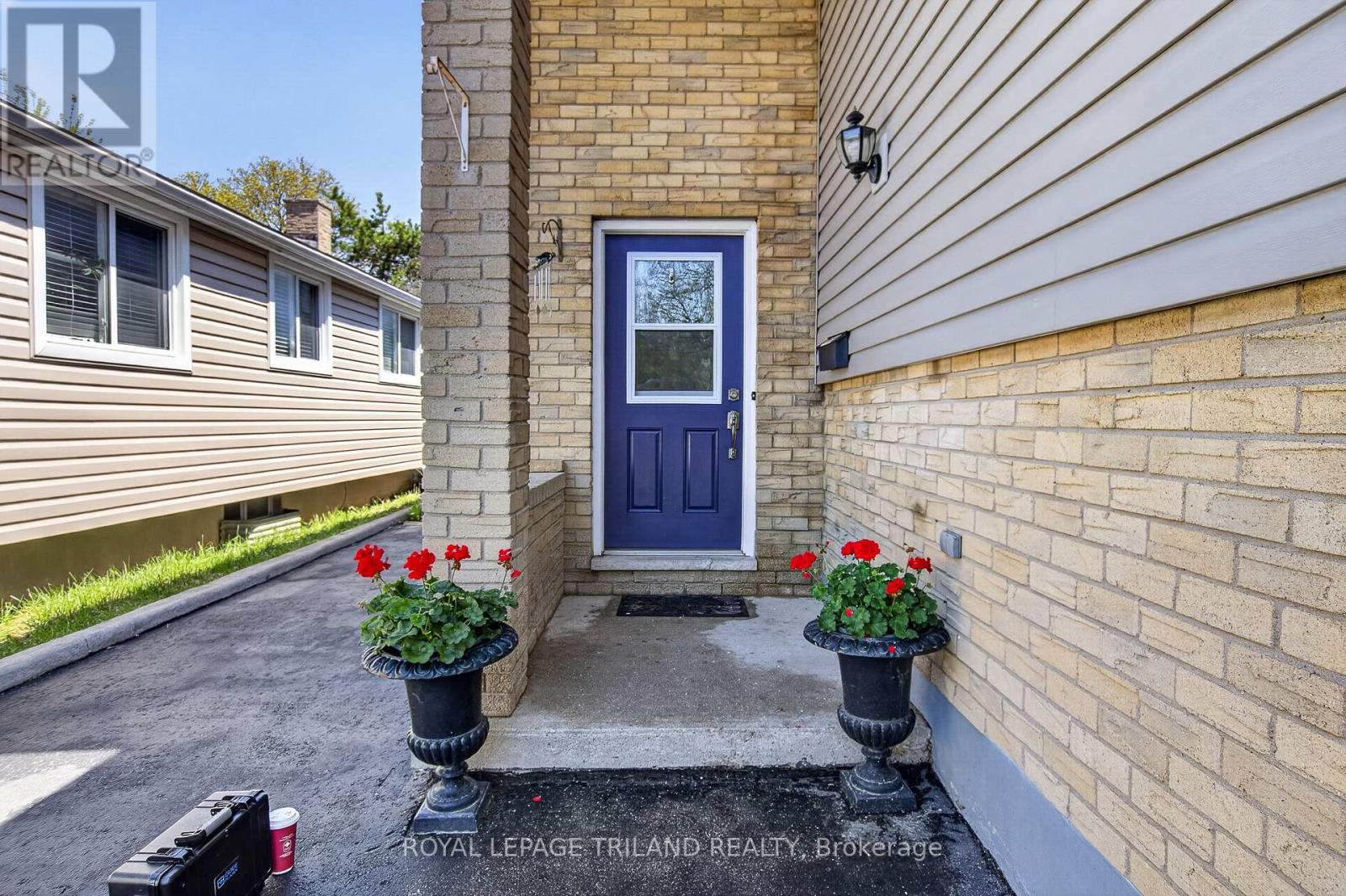 58 Beechmount Crescent, London South, Ontario  N6E 2J4 - Photo 3 - X13042600
