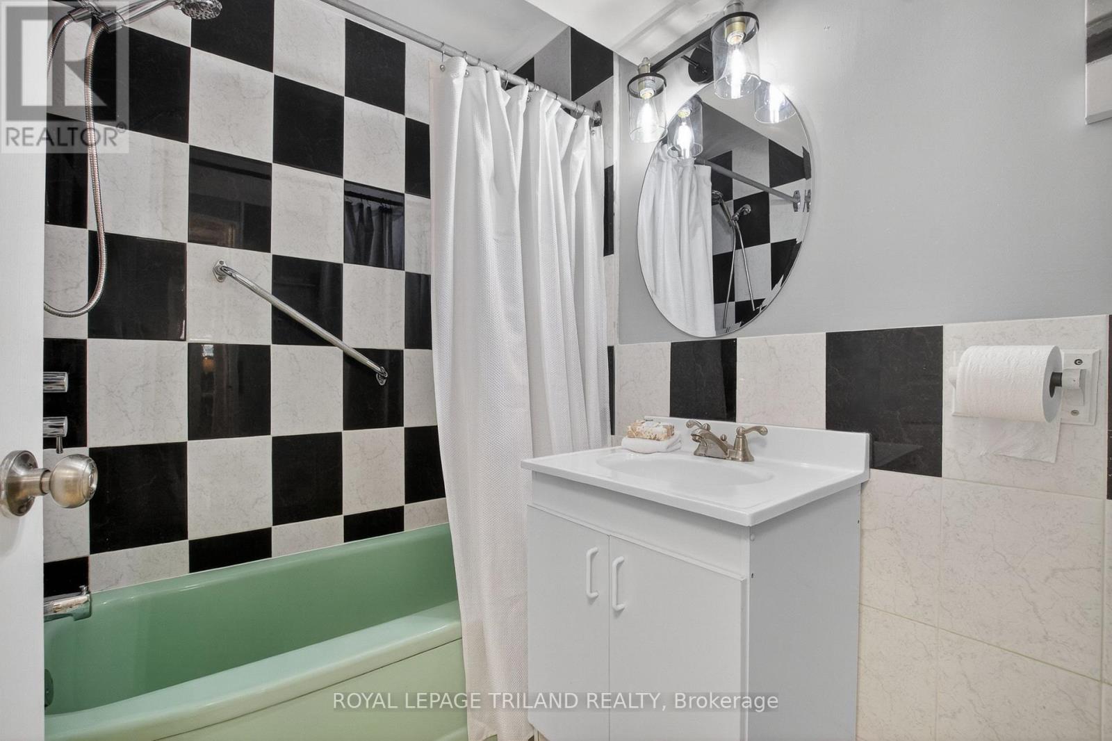 58 Beechmount Crescent, London South, Ontario  N6E 2J4 - Photo 30 - X13042600