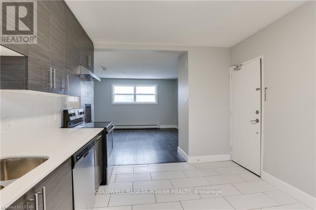 4 - 45 Tecumseh Avenue W, London South, Ontario  N6J 1K8 - Photo 8 - X13042626