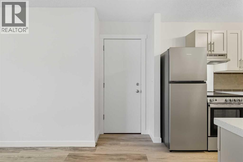 302a, 5601 Dalton Drive NW, Calgary, Alberta  T3A 2E2 - Photo 4 - A2296265