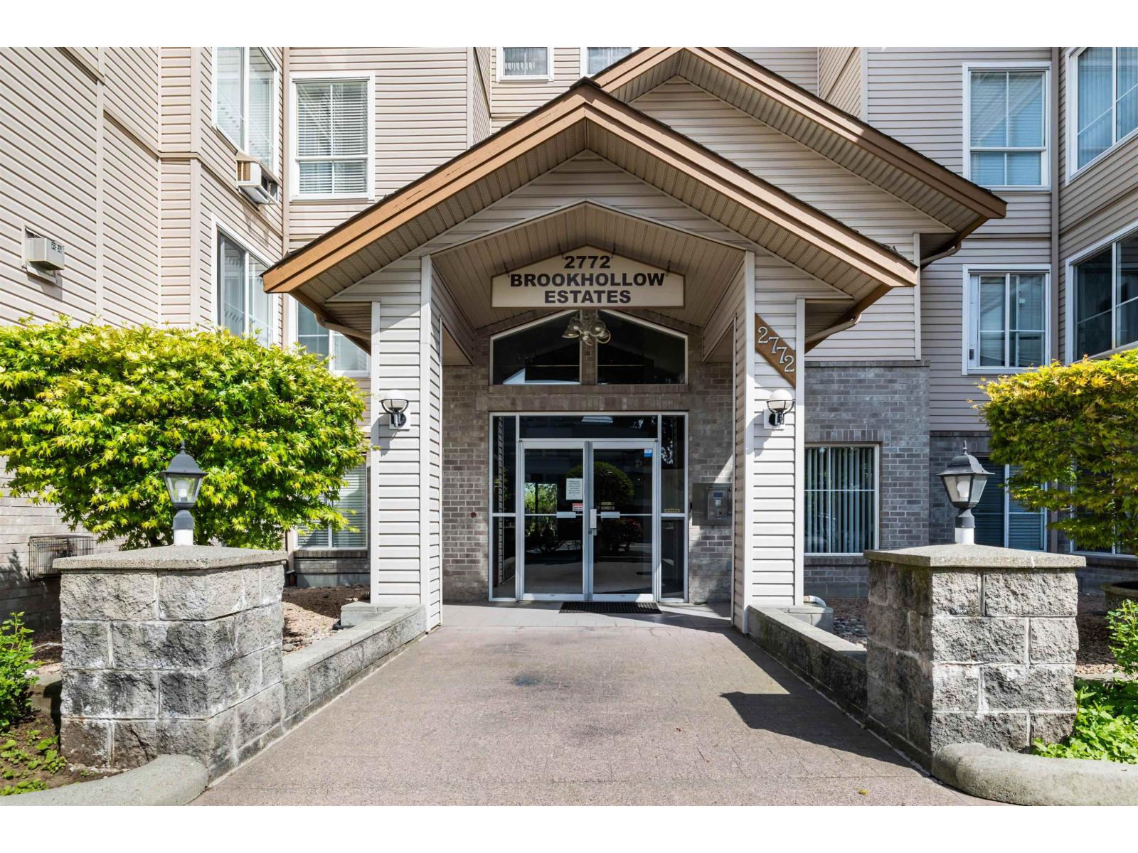 204 2772 Clearbrook Road, Abbotsford, British Columbia  V2T 6N6 - Photo 2 - R3115212