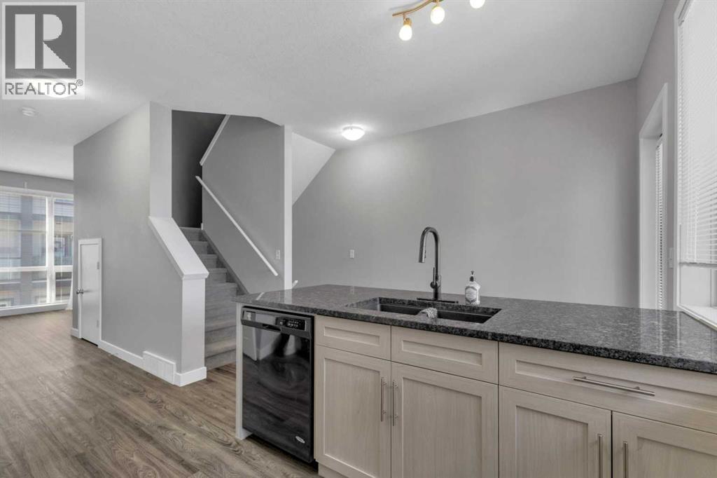 304, 125 Caribou Crescent, Red Deer, Alberta  T2P 0P5 - Photo 11 - A2294993