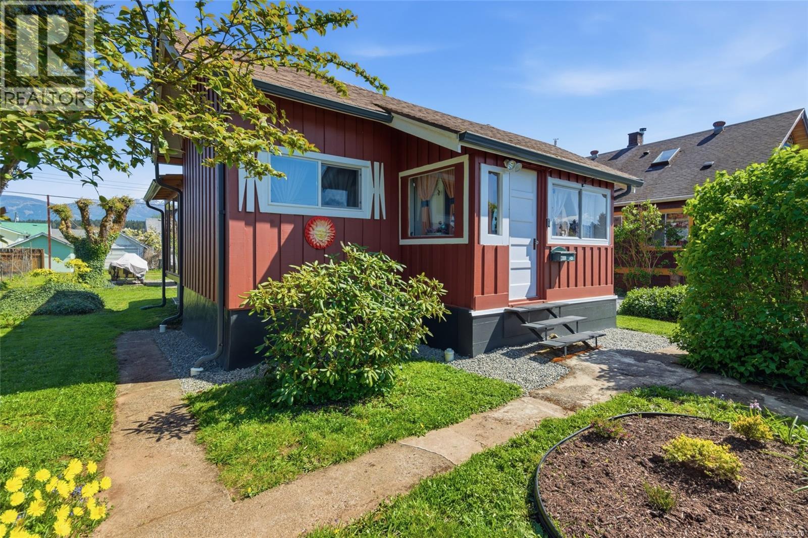 2861 8th Ave, Port Alberni, British Columbia