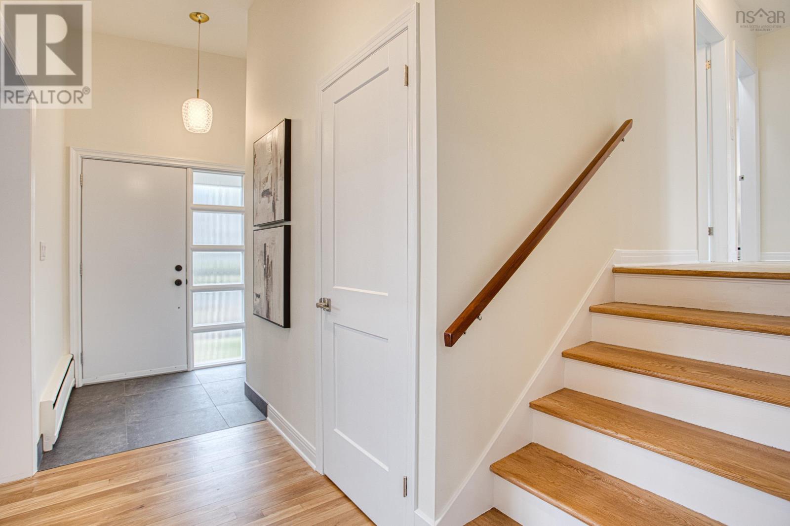 9 Crestview Drive, Halifax, Nova Scotia  B3P 1G1 - Photo 10 - 202607810