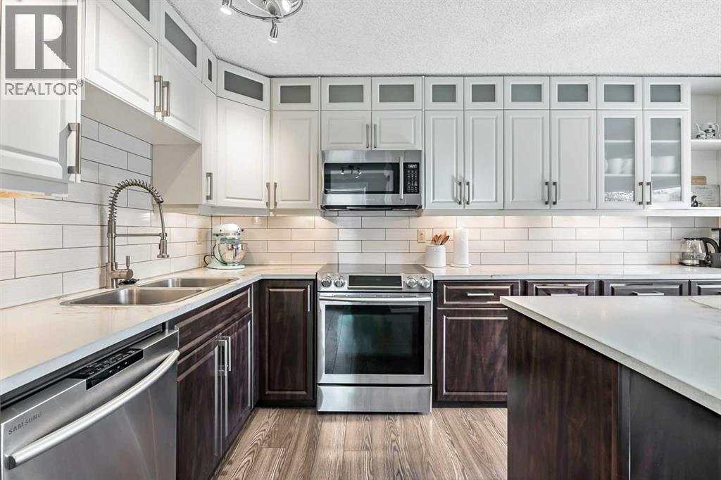 139 Woodglen Grove Sw, Calgary, Alberta  T2W 4J9 - Photo 12 - A2304210