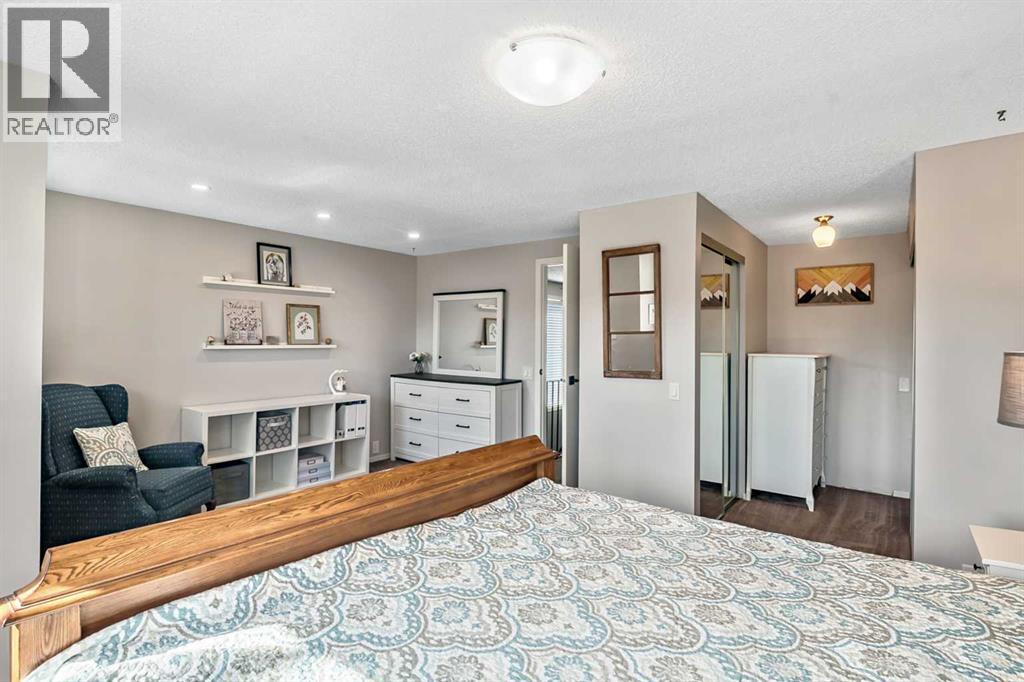 139 Woodglen Grove Sw, Calgary, Alberta  T2W 4J9 - Photo 20 - A2304210