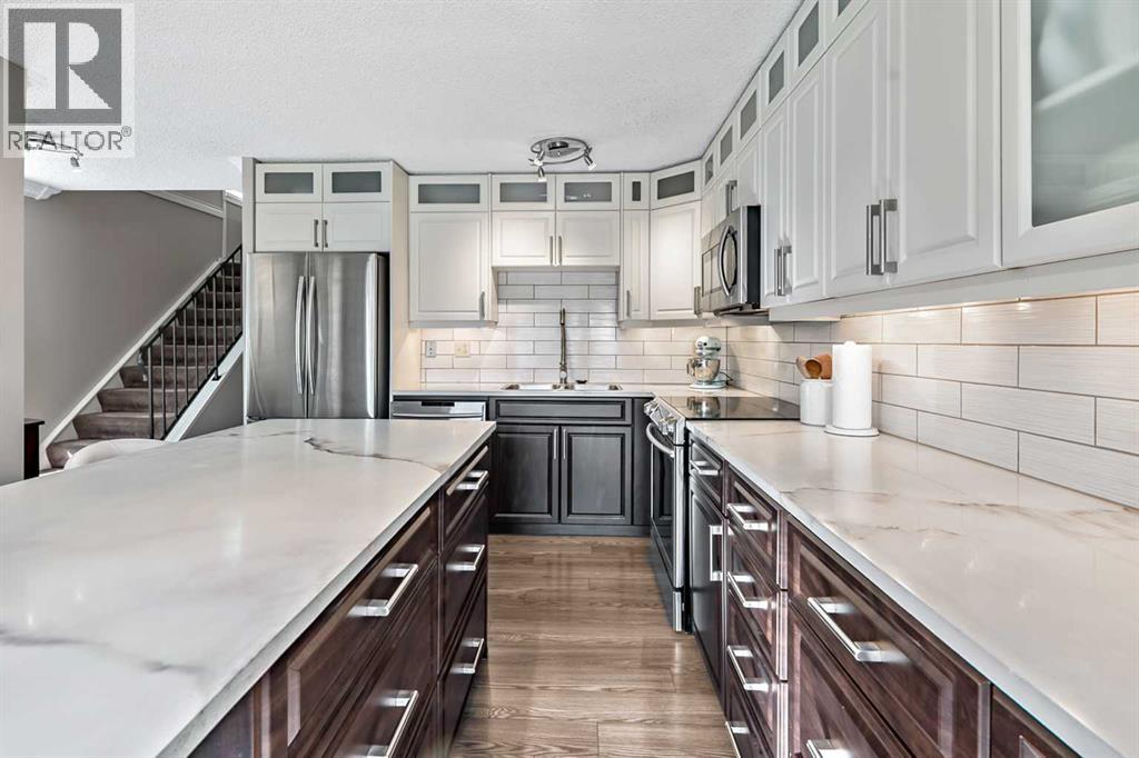 139 Woodglen Grove Sw, Calgary, Alberta  T2W 4J9 - Photo 13 - A2304210