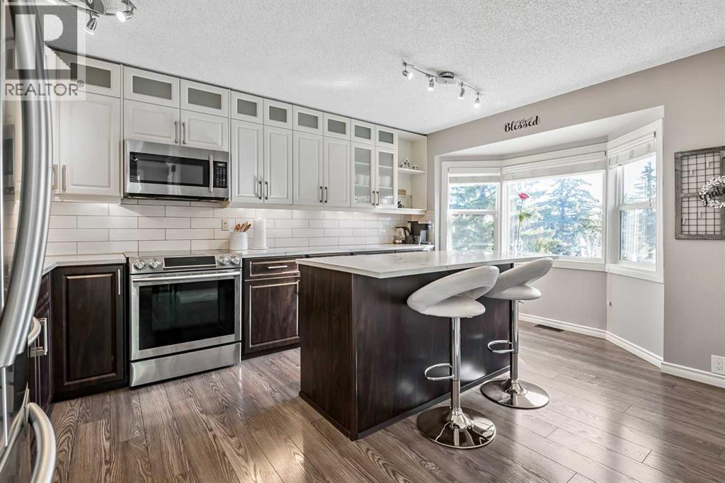 139 Woodglen Grove Sw, Calgary, Alberta  T2W 4J9 - Photo 10 - A2304210