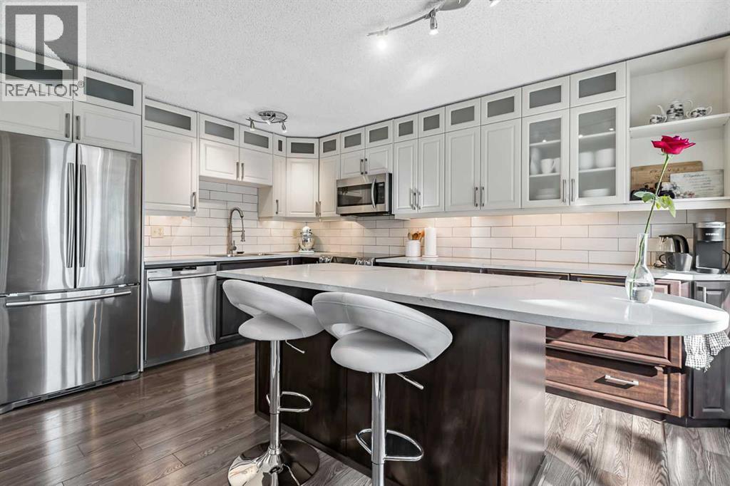 139 Woodglen Grove Sw, Calgary, Alberta  T2W 4J9 - Photo 11 - A2304210