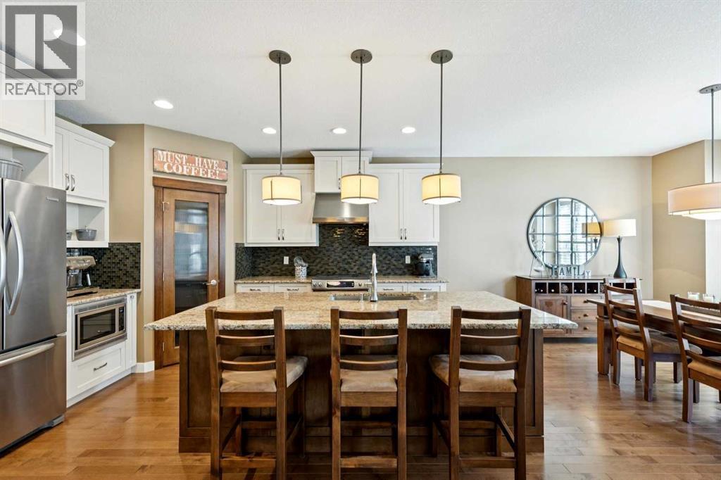 325 Evanspark Circle Nw, Calgary, Alberta  T3P 0A6 - Photo 8 - A2304243