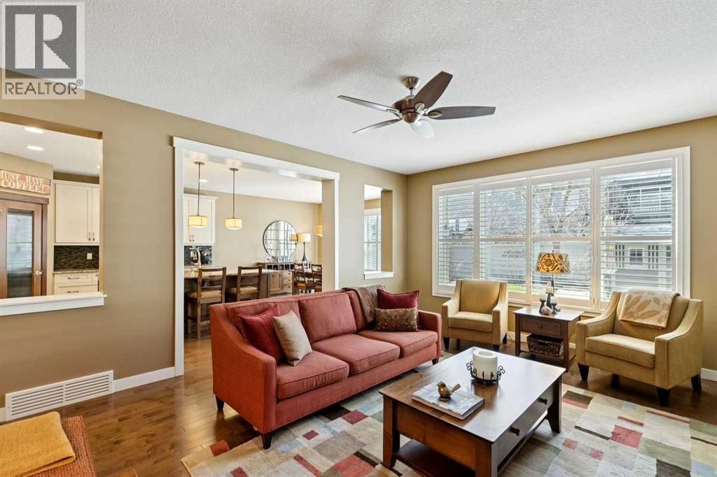 325 Evanspark Circle Nw, Calgary, Alberta  T3P 0A6 - Photo 7 - A2304243