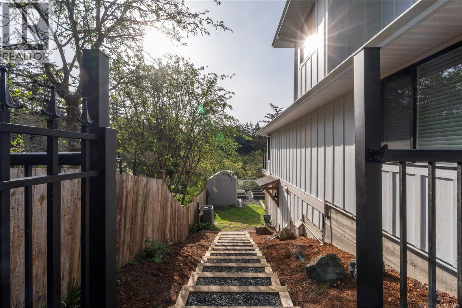 77 View Royal Ave, View Royal, British Columbia  V9B 1A6 - Photo 36 - 1032845