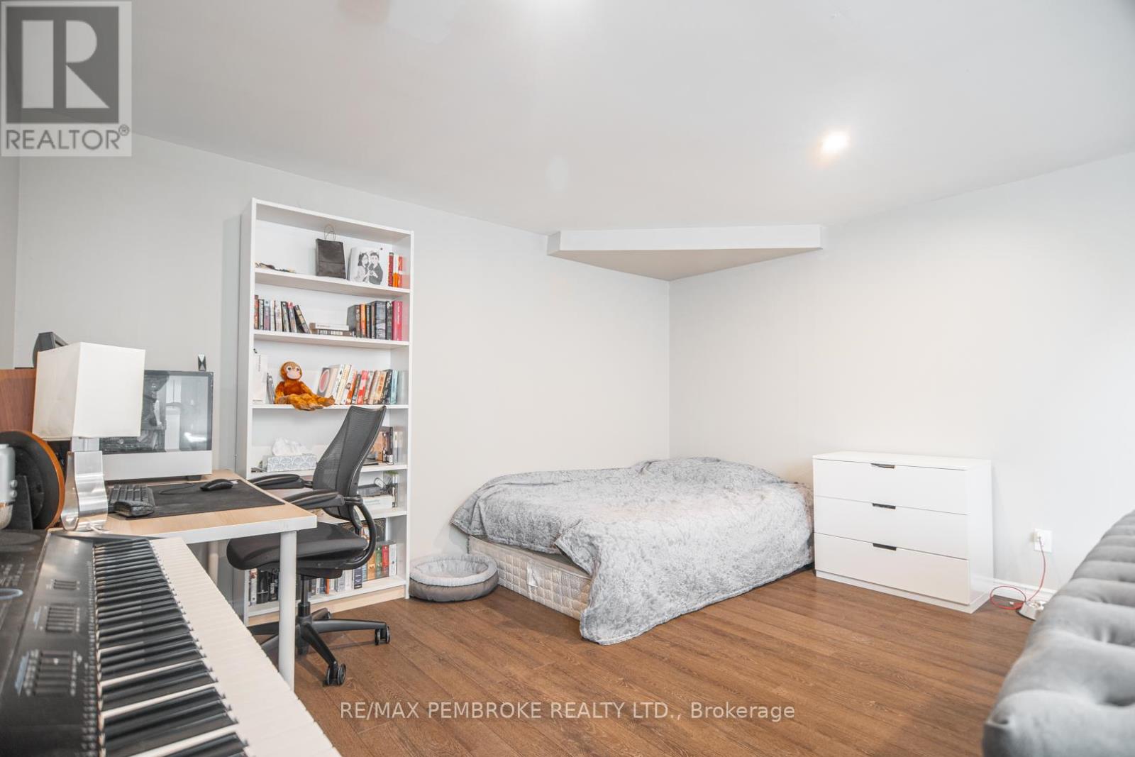 2073 Sandstone Crescent, Petawawa, Ontario  K8H 0B2 - Photo 27 - X13042728