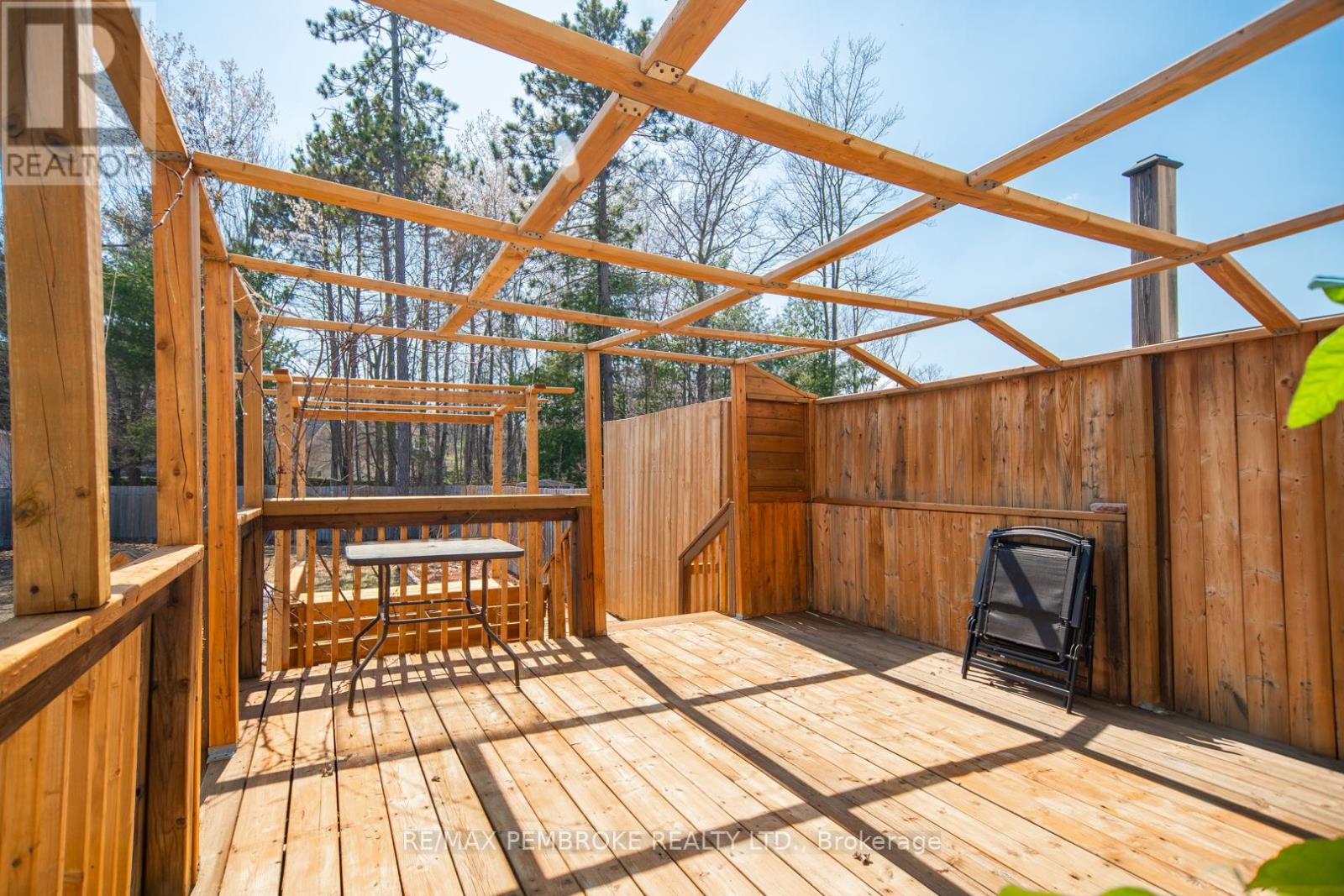 2073 Sandstone Crescent, Petawawa, Ontario  K8H 0B2 - Photo 41 - X13042728