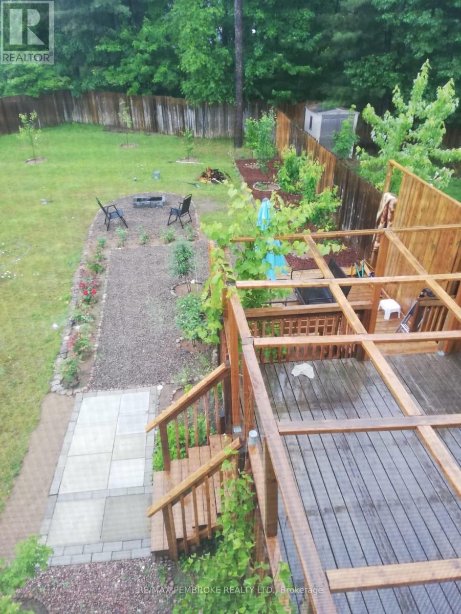 2073 Sandstone Crescent, Petawawa, Ontario  K8H 0B2 - Photo 44 - X13042728