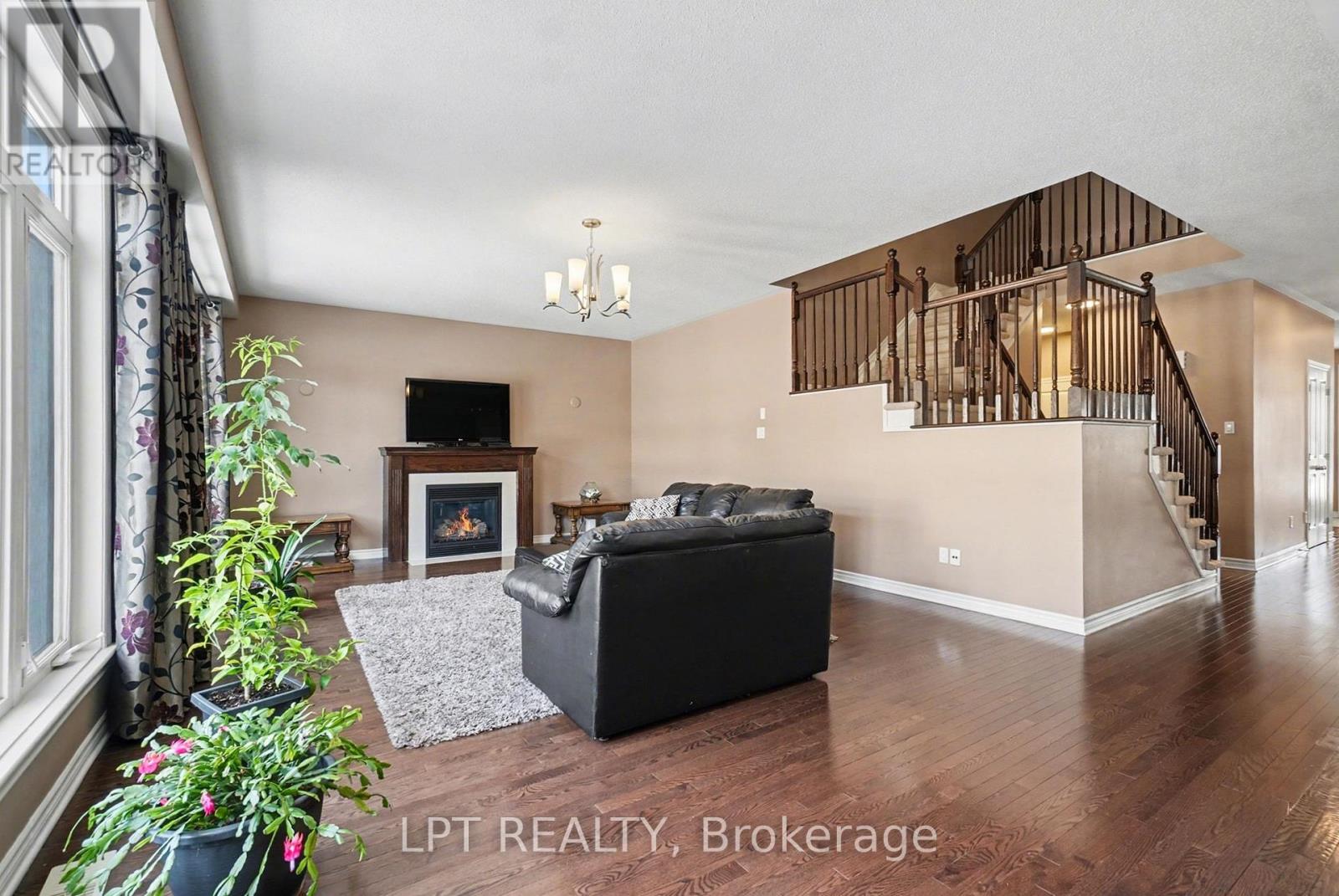 269 Gracewood Crescent, Ottawa, Ontario  K1T 0J1 - Photo 14 - X13042596