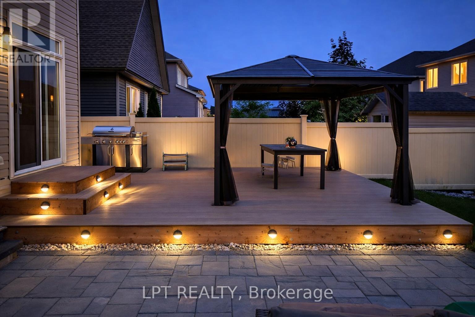 269 Gracewood Crescent, Ottawa, Ontario  K1T 0J1 - Photo 3 - X13042596