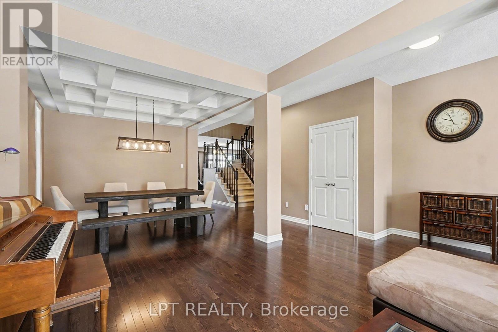 269 Gracewood Crescent, Ottawa, Ontario  K1T 0J1 - Photo 8 - X13042596