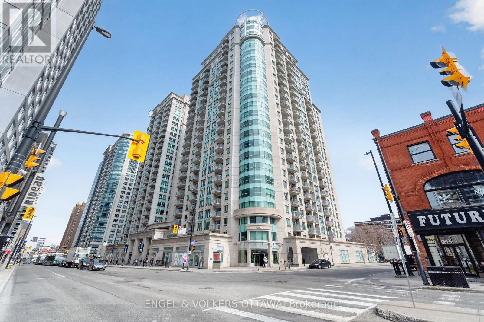 408 - 200 Rideau Street, Ottawa, Ontario  K1N 5Y1 - Photo 2 - X13042620