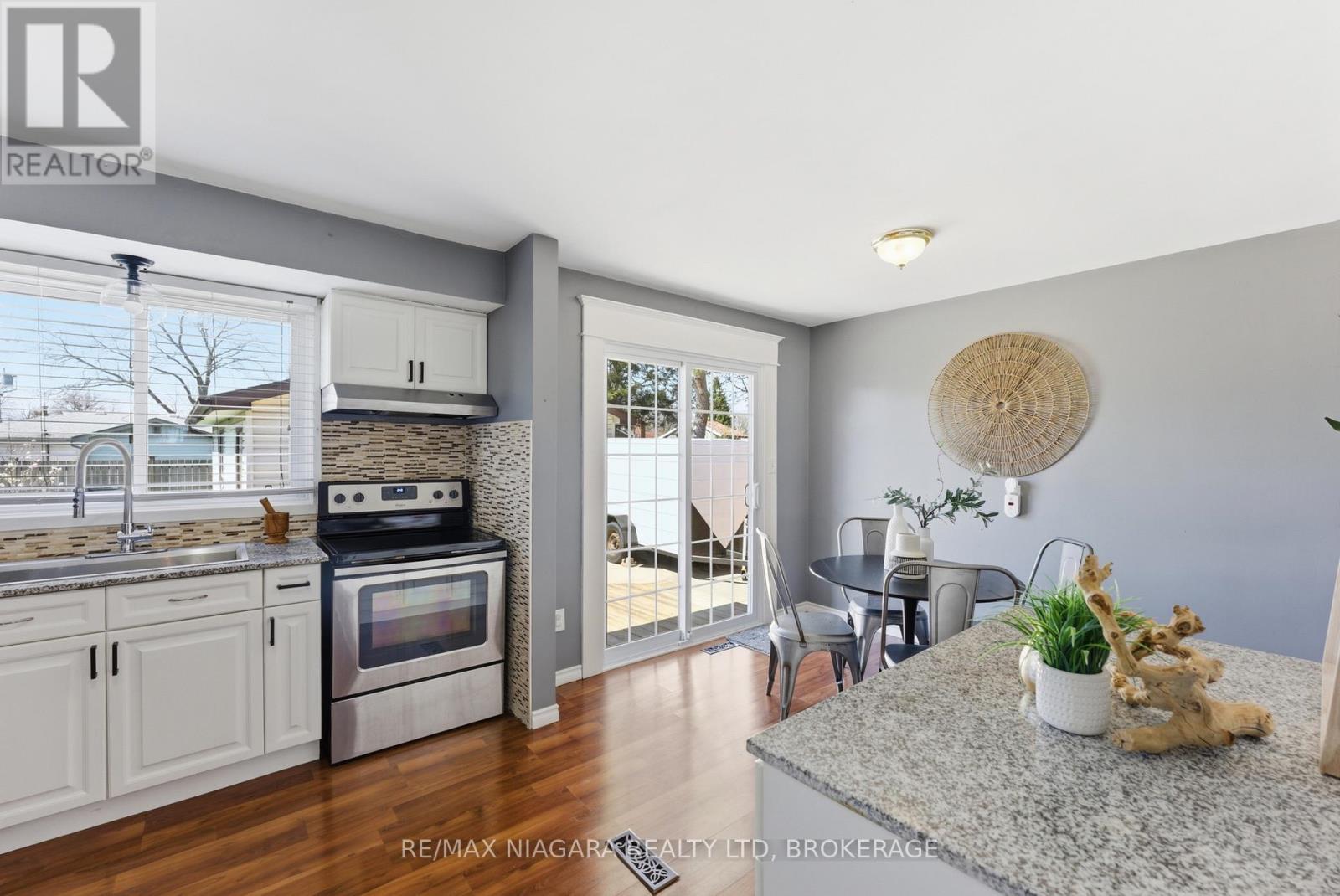 45 Meredith Drive, St. Catharines, Ontario  L2M 6R5 - Photo 5 - X13042666