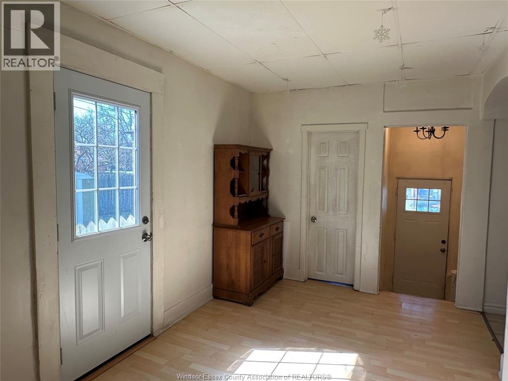 414 Crawford Avenue, Windsor, Ontario  N9A 5C4 - Photo 4 - 26009174