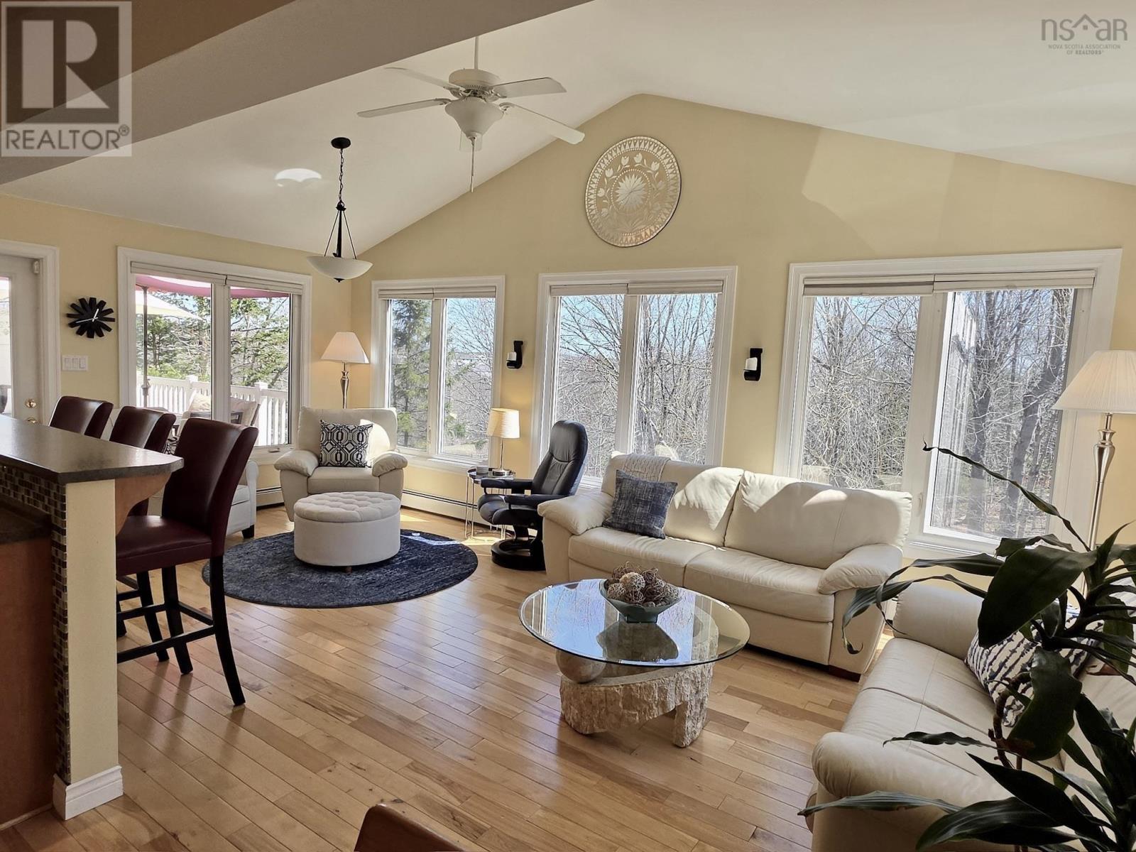 3 Beech Street, Bedford, Nova Scotia  B4A 1T1 - Photo 10 - 202608594