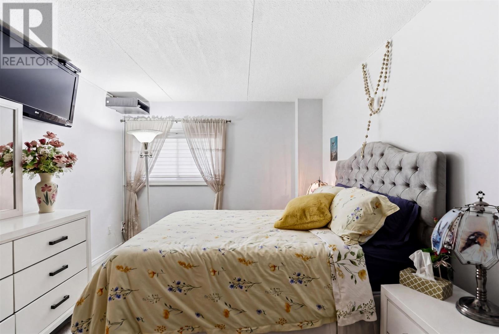 313 Macdonald Ave # 305, Sault Ste. Marie, Ontario  P6B 5Y9 - Photo 13 - SM260756