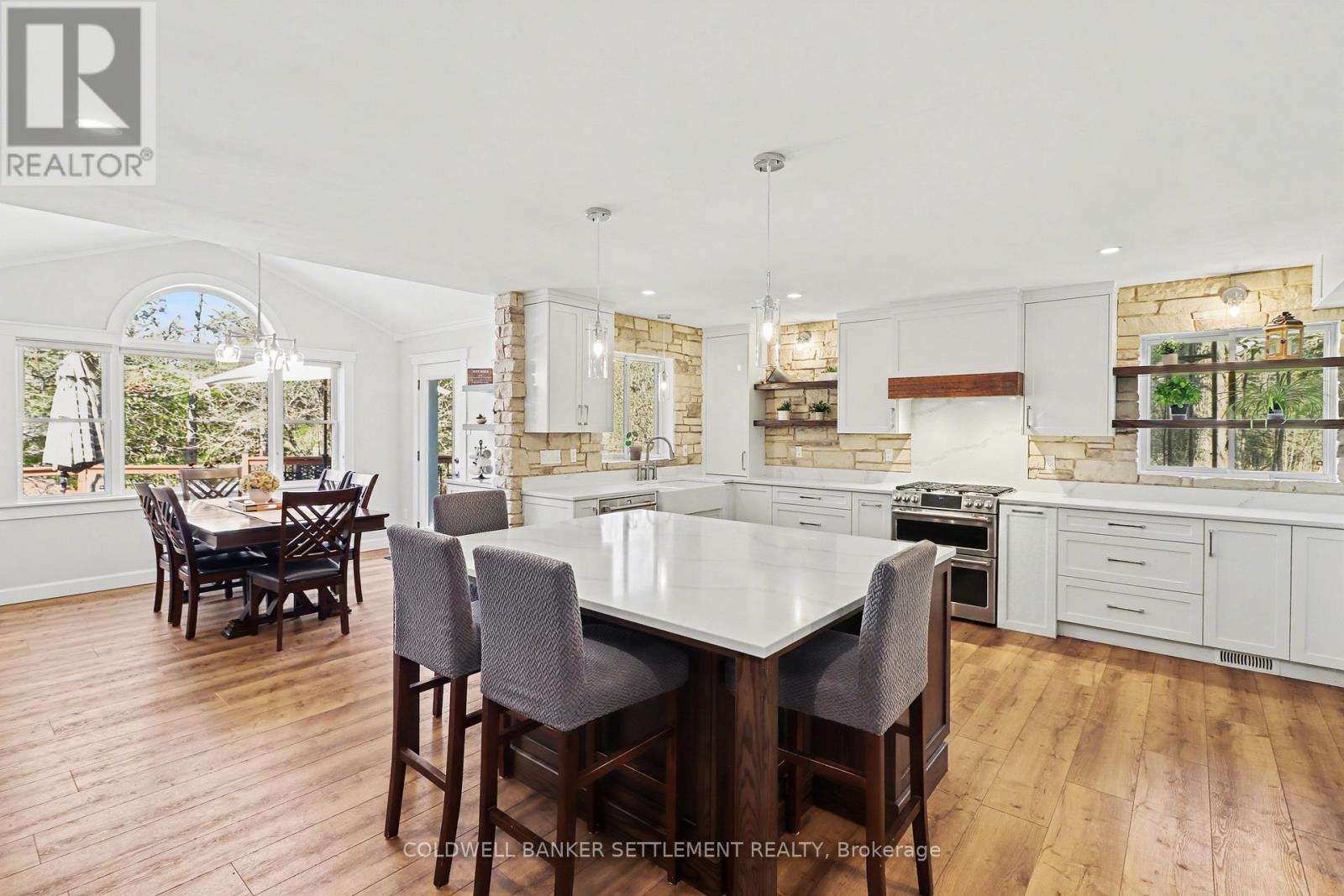 135 Barr Place, Drummond/north Elmsley, Ontario  K7H 3C7 - Photo 2 - X13042610