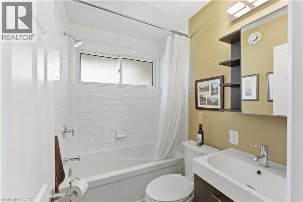 6596 Huggins Street, Niagara Falls, Ontario  L2J 1H4 - Photo 16 - 40824085