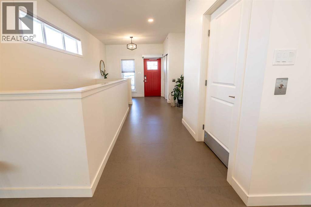 108 Gateway Mews S, Lethbridge, Alberta  T1K 5S2 - Photo 3 - A2291457