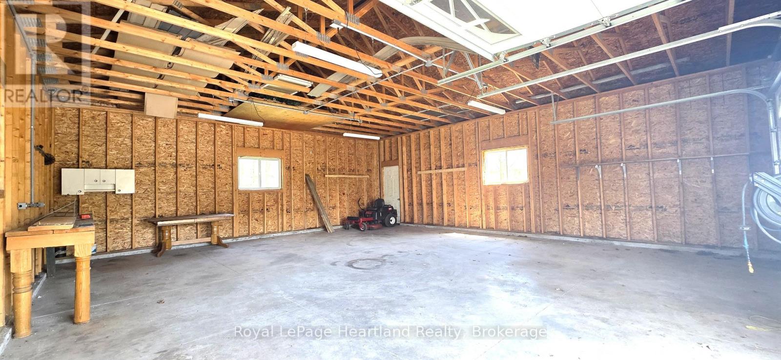 42656 Graham Road, Huron East, Ontario  N0G 1H0 - Photo 22 - X13042604