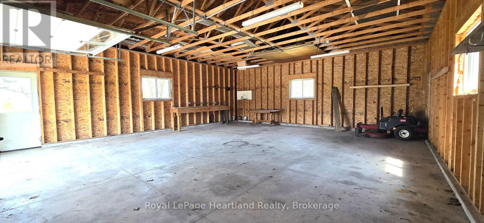 42656 Graham Road, Huron East, Ontario  N0G 1H0 - Photo 23 - X13042604