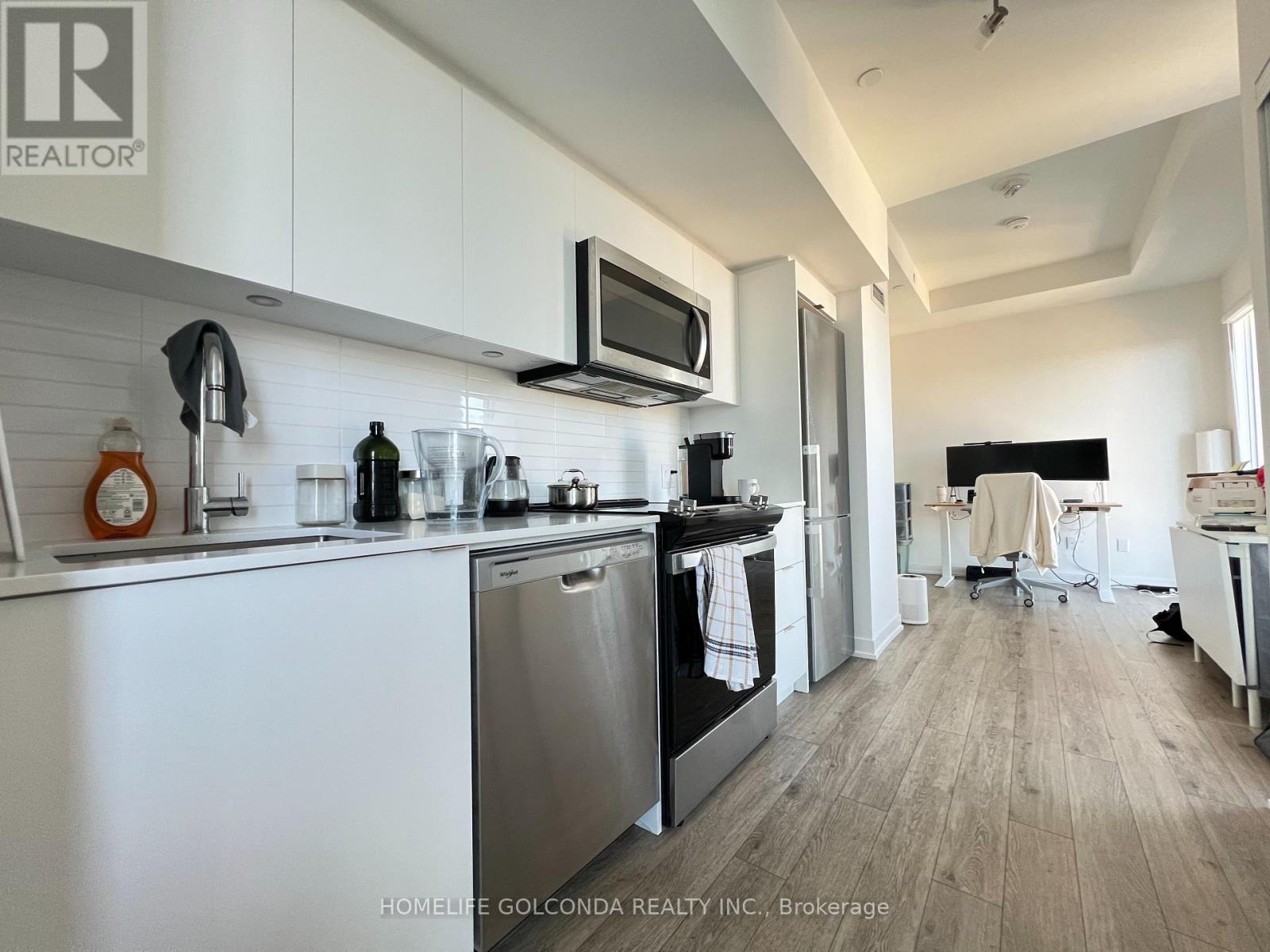 1211 - 500 Wilson Avenue, Toronto, Ontario  M3H 0E5 - Photo 2 - C13042598