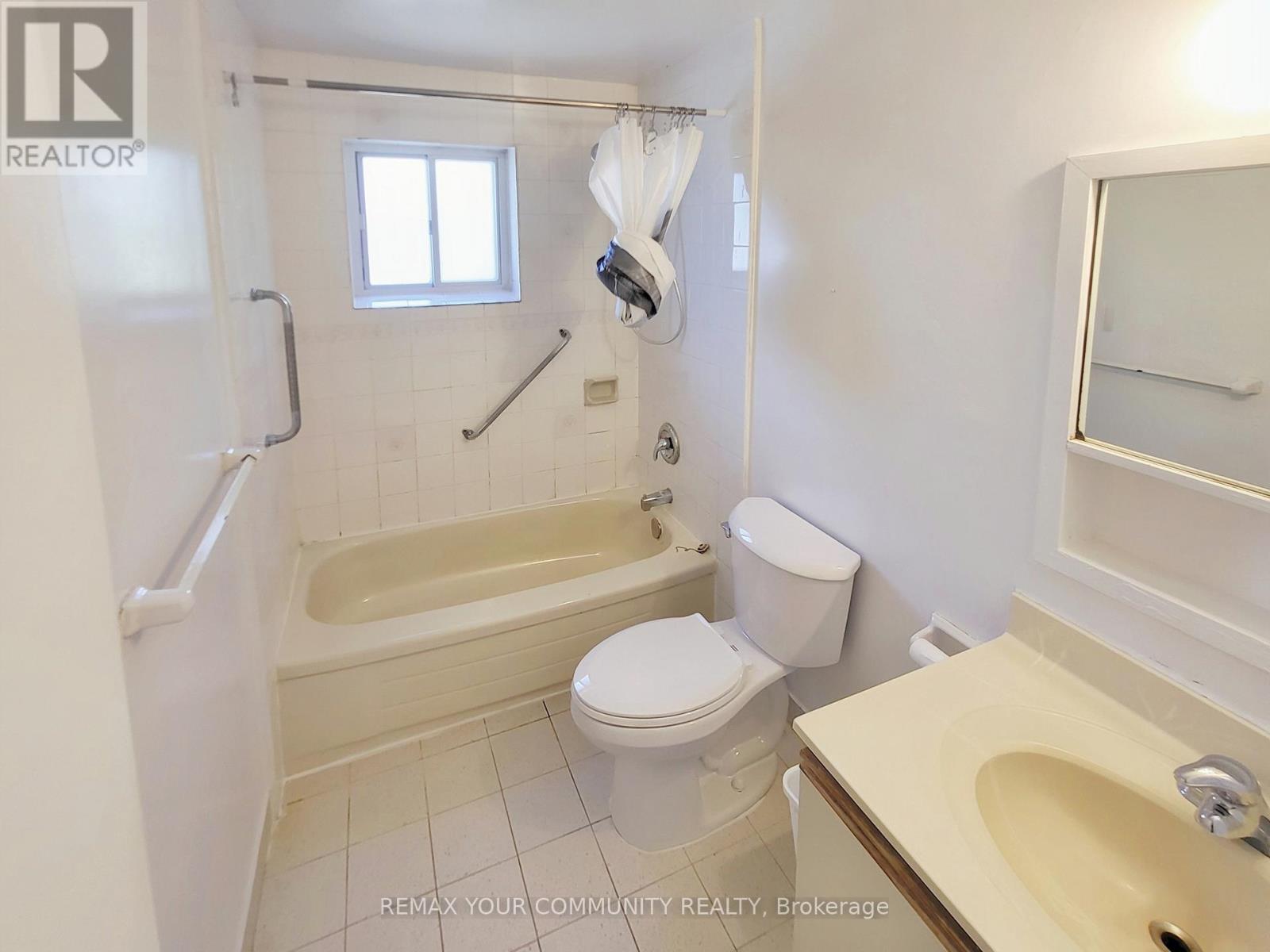 1 - 79 Rameau Drive, Toronto, Ontario  M2H 1T6 - Photo 10 - C13042608