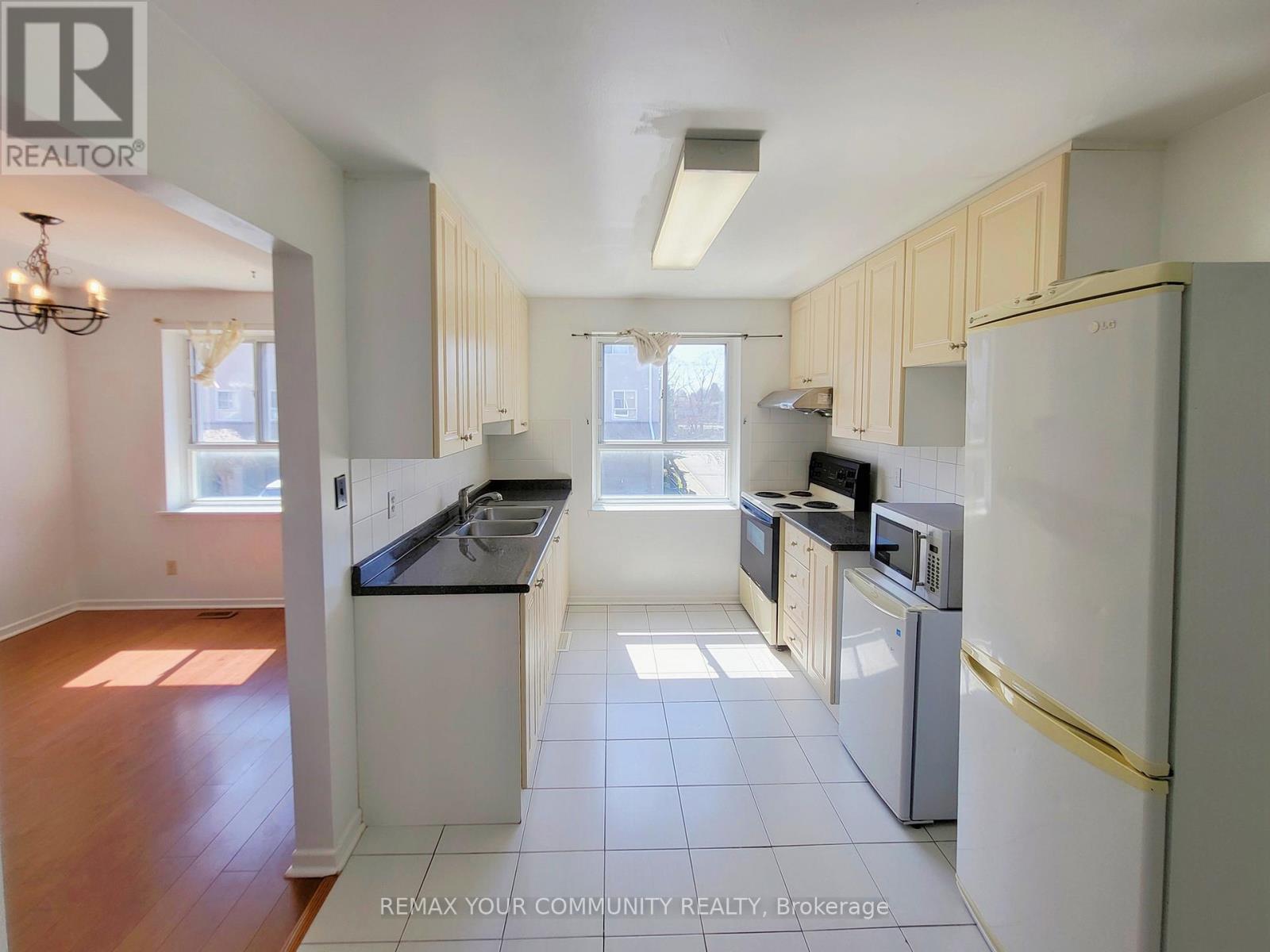 1 - 79 Rameau Drive, Toronto, Ontario  M2H 1T6 - Photo 8 - C13042608