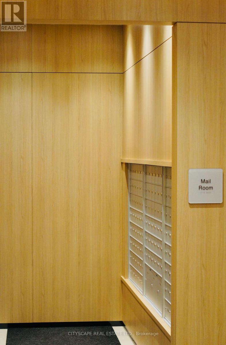 306 - 185 Alberta Avenue, Toronto, Ontario  M6C 0A5 - Photo 33 - C13042612