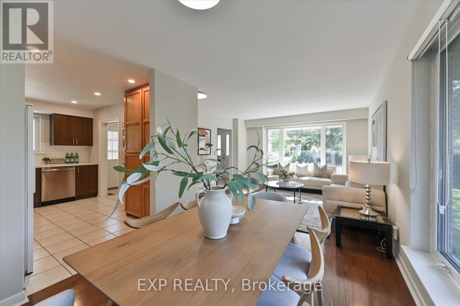 38 Logandale Road, Toronto, Ontario  M2N 4H4 - Photo 13 - C13042684