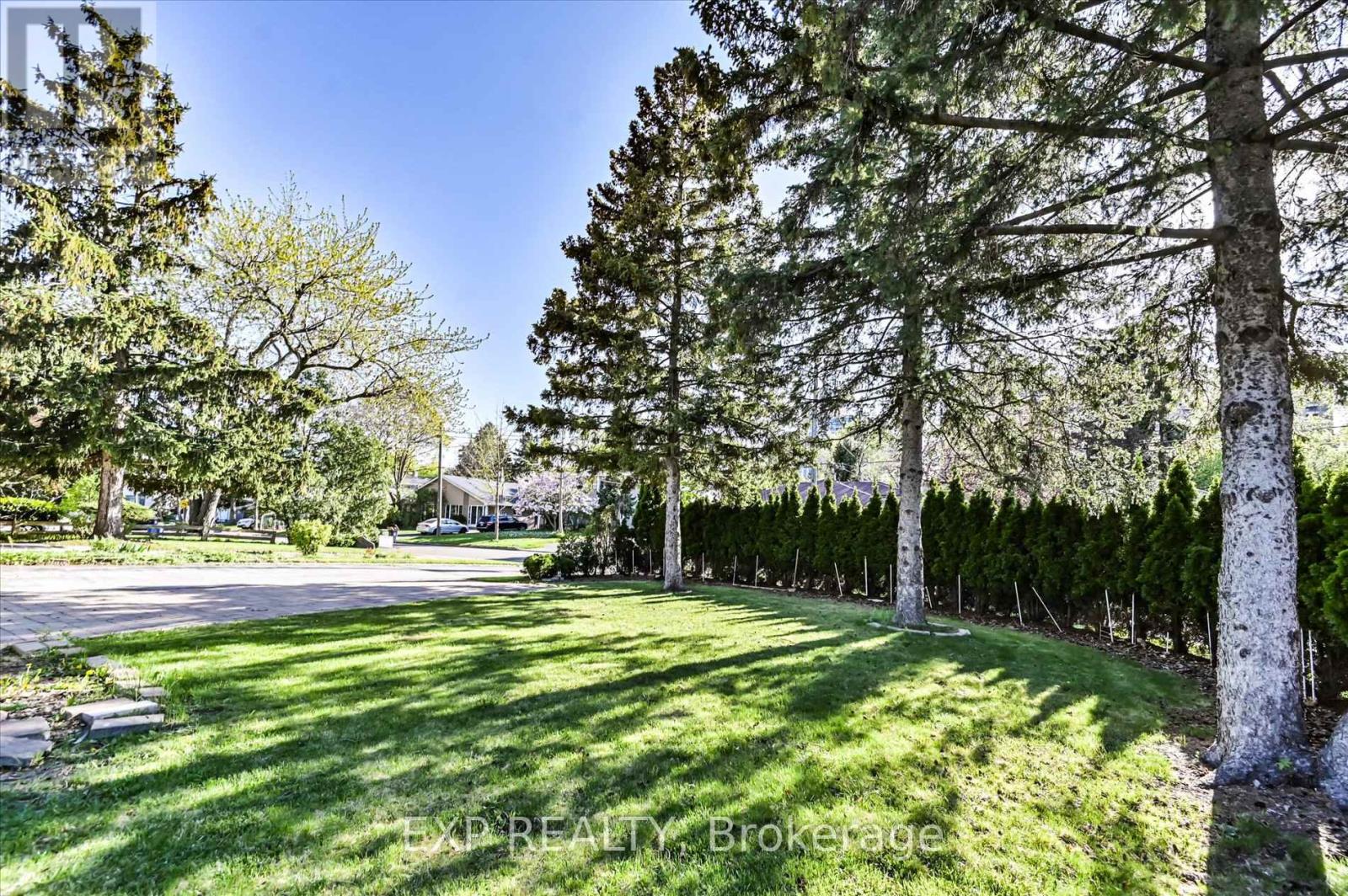 38 Logandale Road, Toronto, Ontario  M2N 4H4 - Photo 35 - C13042684