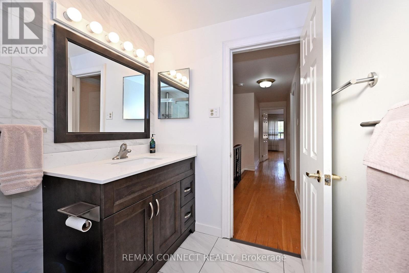 60 Brian Drive, Toronto, Ontario  M2J 3Y3 - Photo 19 - C13042718