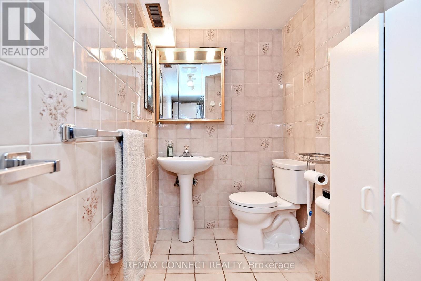 60 Brian Drive, Toronto, Ontario  M2J 3Y3 - Photo 30 - C13042718