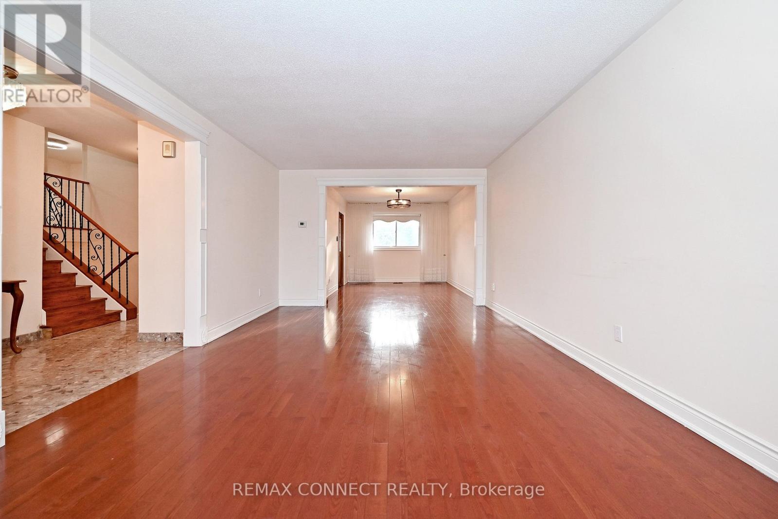 60 Brian Drive, Toronto, Ontario  M2J 3Y3 - Photo 6 - C13042718