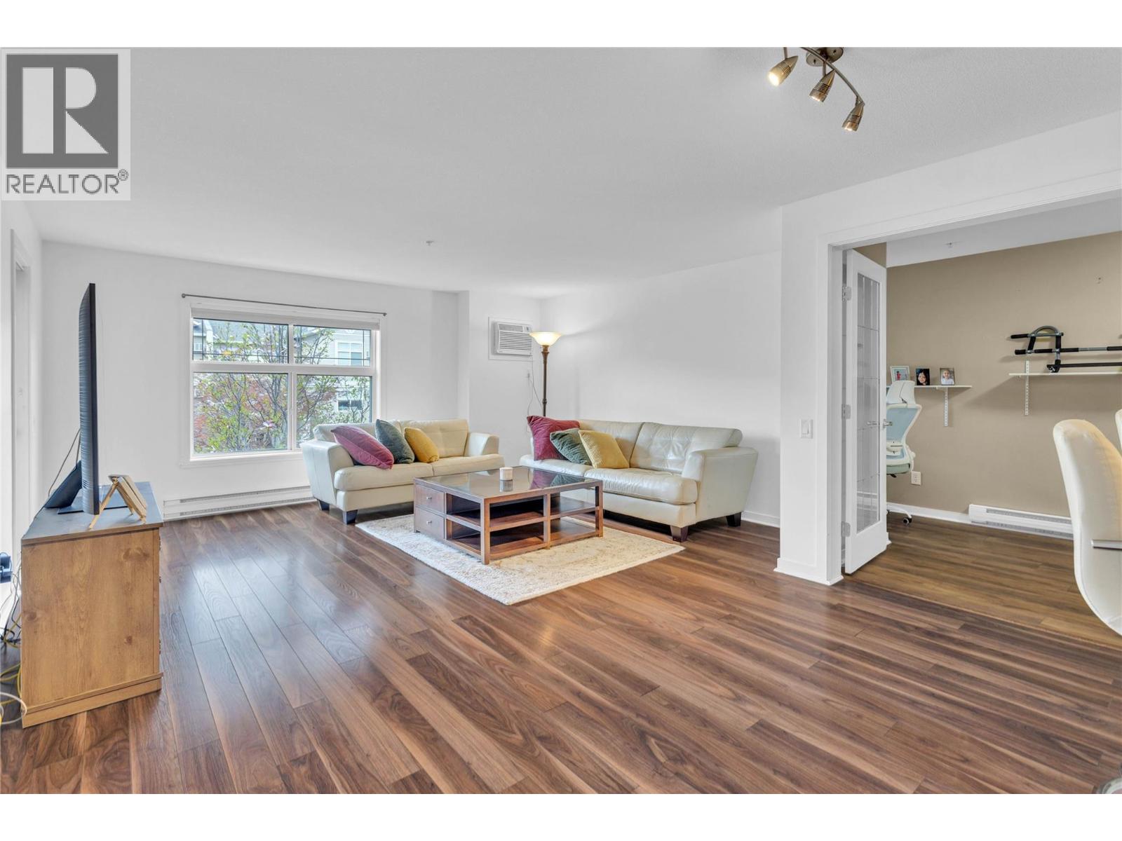 515 Houghton Road Unit# 221, Kelowna, British Columbia  V1X 8B9 - Photo 4 - 10384785