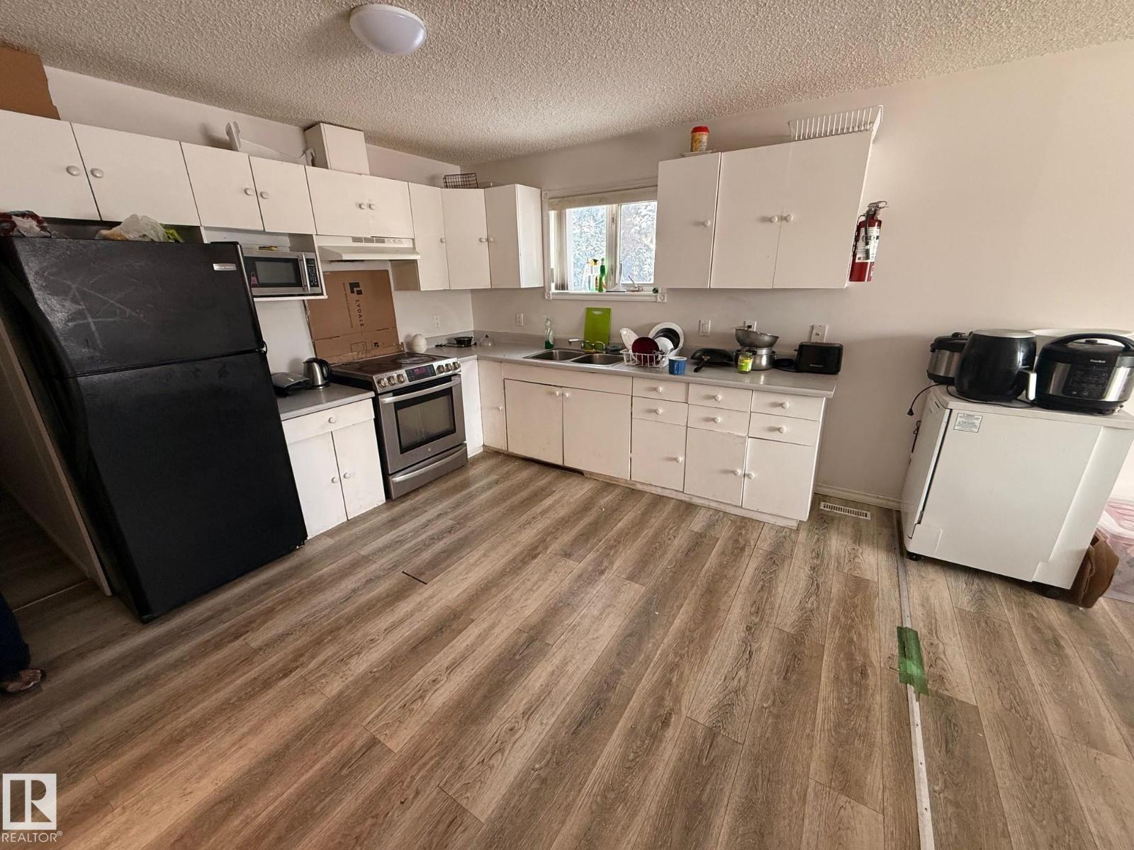 10644 155 St Nw, Edmonton, Alberta  T5P 2M5 - Photo 19 - E4484124