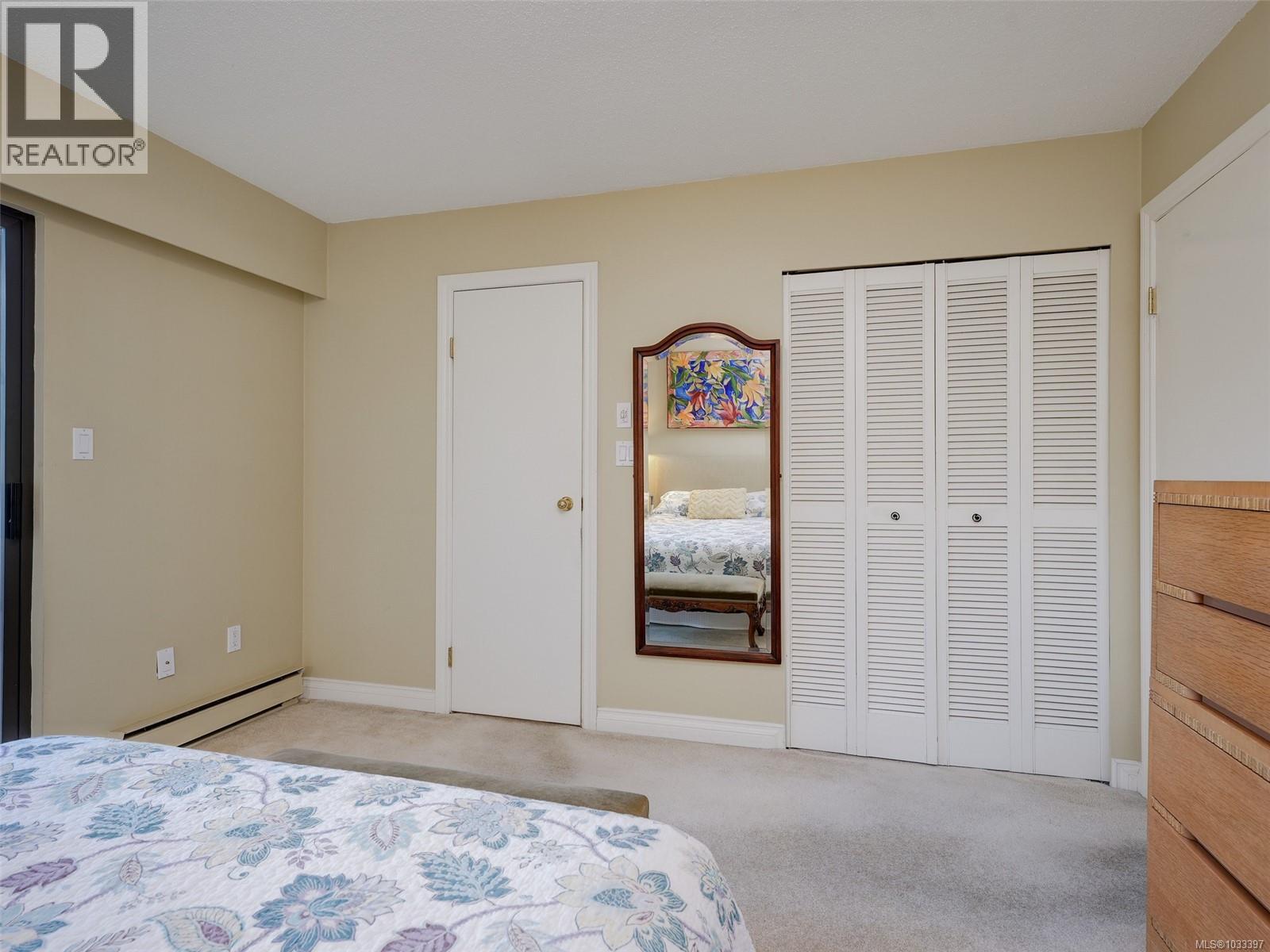 3904 Lexington Ave, Saanich, British Columbia  V8N 5K7 - Photo 11 - 1033397